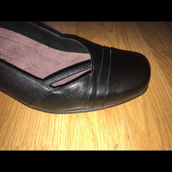 CLARKS EVERYDAY Black 10 Narrow Loafer Pump Heels - Picture 6 of 8